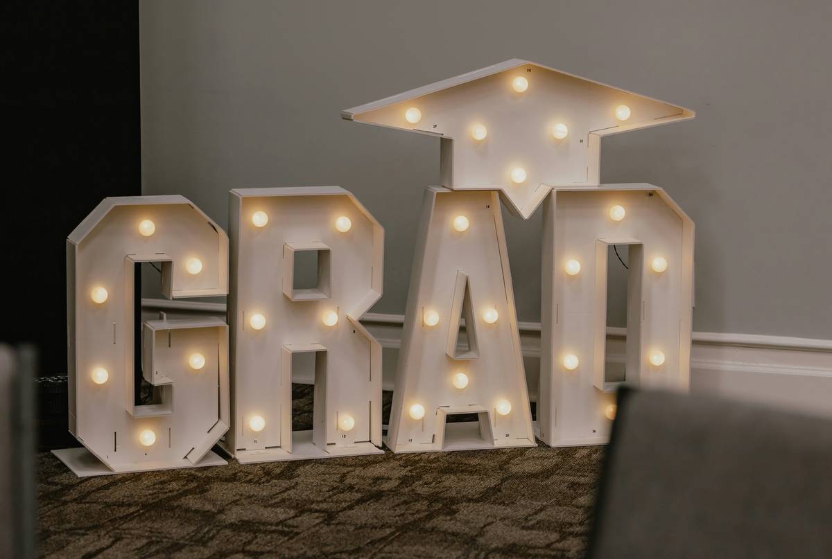 Easy DIY Graduation Decorations That Actually Look Expensive